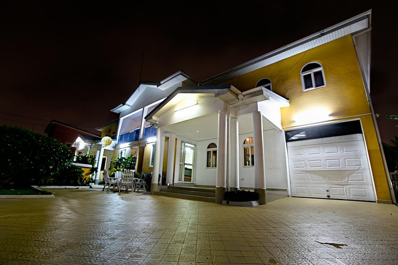 @Home Boutique B&B Hostel And Suite Akkra Exterior foto