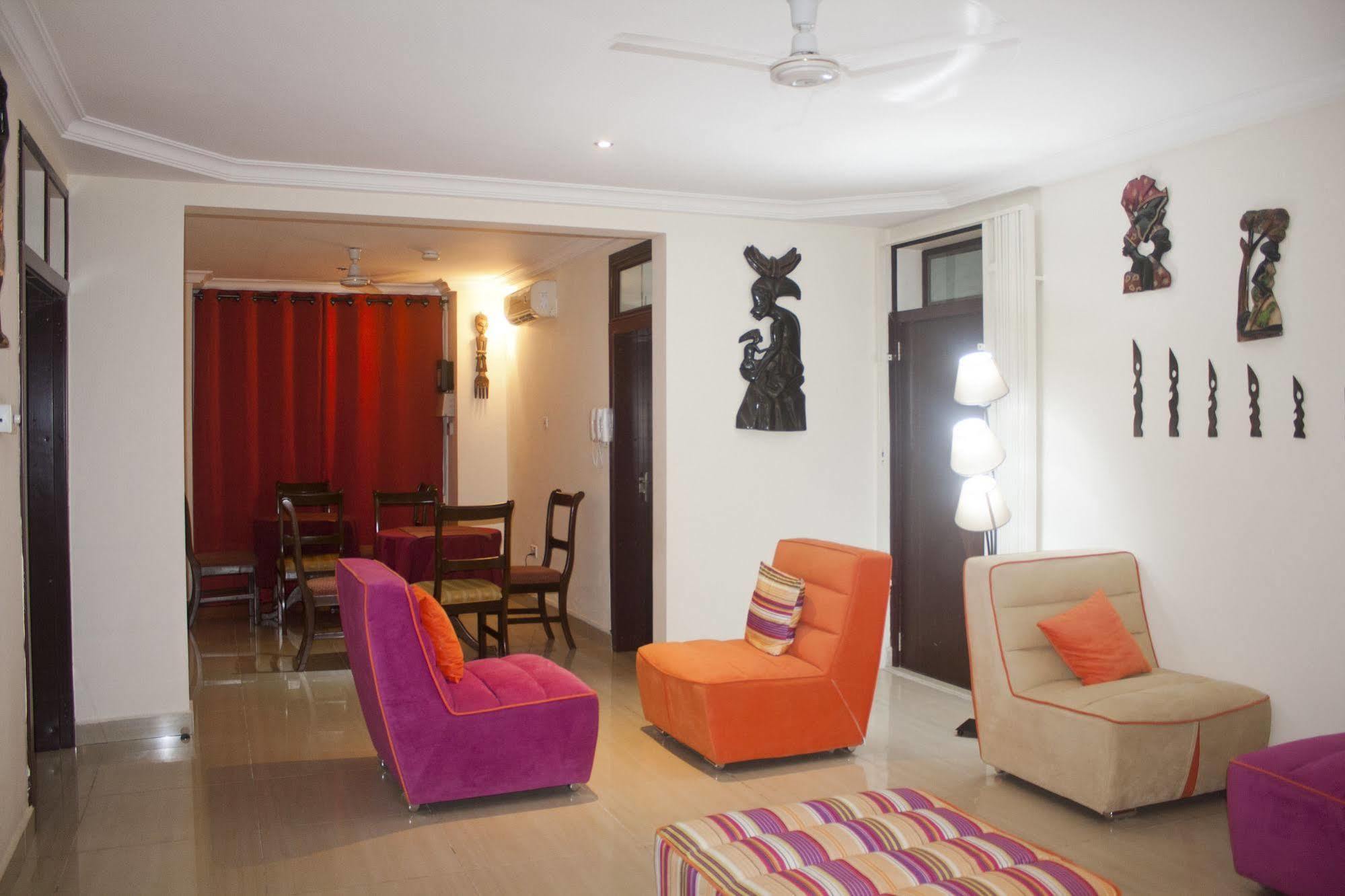 @Home Boutique B&B Hostel And Suite Akkra Exterior foto