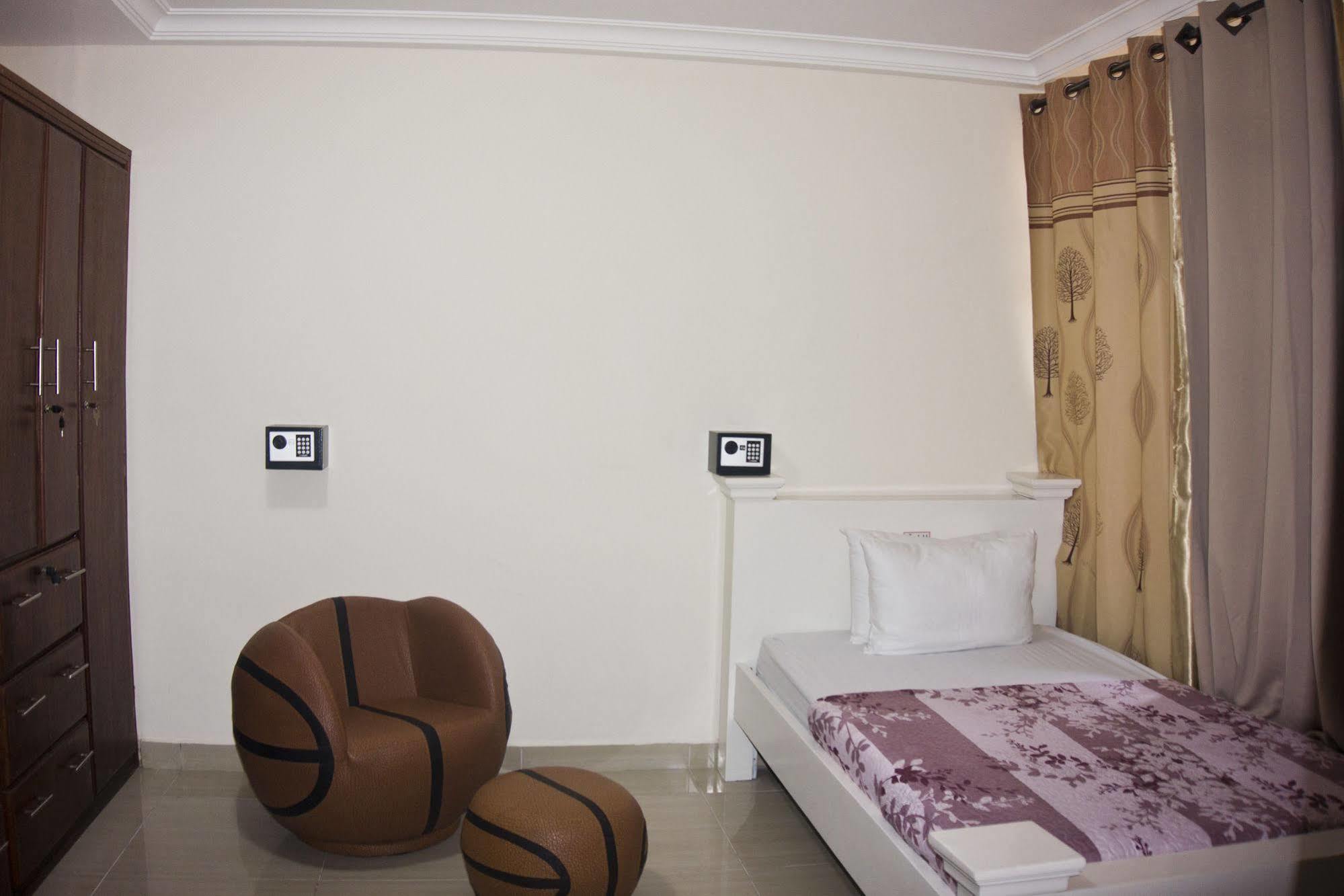 @Home Boutique B&B Hostel And Suite Akkra Exterior foto